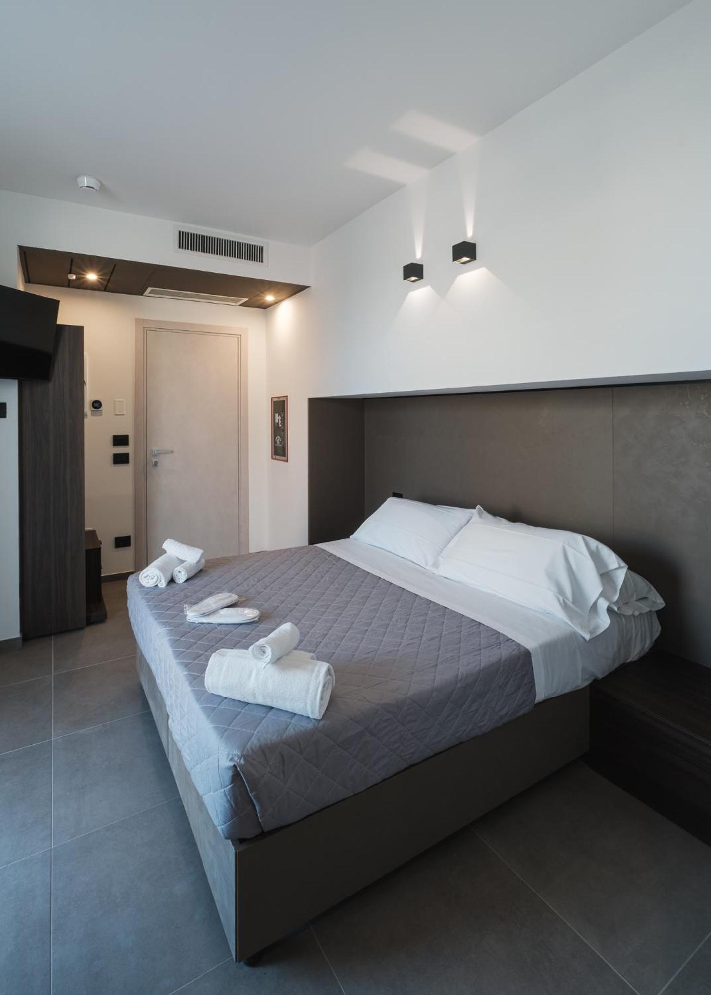 Residence Goldoni6 Suite Apartment Rímini Exterior foto