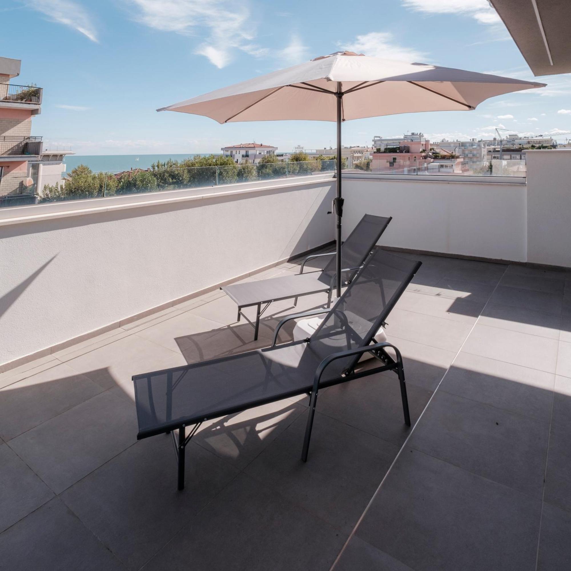 Residence Goldoni6 Suite Apartment Rímini Exterior foto